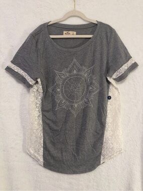 Hollister Boho Side Lace T Shirt Gray Mandala Graphic Tee Womens Small Top NEW